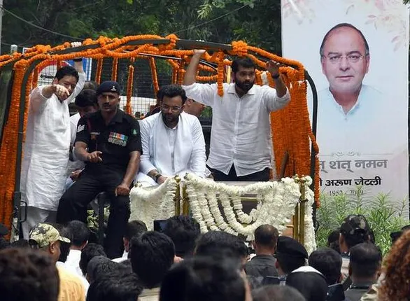 ଜେଟ୍‌ଲି ପଞ୍ଚଭୂତରେ ବିଲୀନ, ନିଗମ ବୋଧ ଘାଟରେ ଶେଷକୃତ୍ୟ ସଂପନ୍ନ