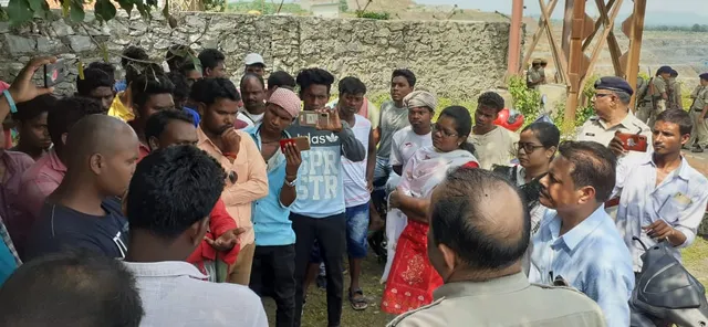 ଡାଲମିଆଁ ଚୂନପଥର ଖଣିରେ ତାଲା ପକାଇଲେ ୫ ଗ୍ରାମବାସୀ