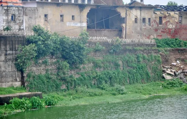 ଶୋଭା ହରାଉଛି ଶ୍ରୀକ୍ଷେତ୍ର : ଜରାଜୀର୍ଣ୍ଣ ଅବସ୍ଥାରେ ତୀର୍ଥ ପୁଷ୍କରିଣୀ