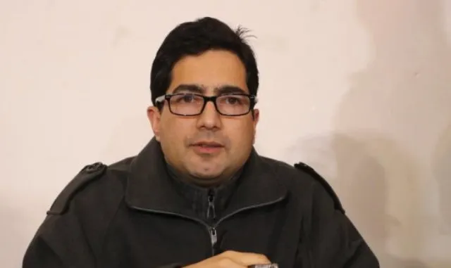 ଶାହ ଫଏଜଲ୍‌ଙ୍କୁ ଦିଲ୍ଲୀରୁ କଶ୍ମୀର ଫେରାଗଲା