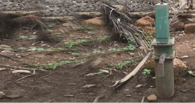 ମିଳୁନି ମୌଳିକ ସୁବିଧା ସୁଯୋଗ, ଦୟନୀୟ ଜୀବନ କାଟୁଛନ୍ତି ବଡ଼ଝରବାସୀ