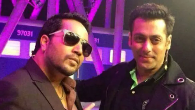 ପାକ୍‌ରେ ସଙ୍ଗୀତ କାର୍ଯ୍ୟକ୍ରମକୁ ନେଇ ସଲମାନ ଖାନ୍‌ଙ୍କ କନ୍‌ସର୍ଟରୁ ବାହାରିଲେ ମିକା