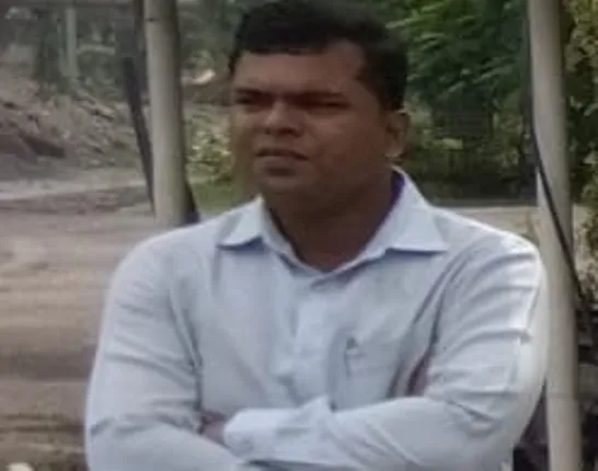 କାମ ପାଇଁ ଦାଗିଦ୍‌ କରିବାରୁ ଜୀବନ ଗଲା, ଅଧିକାରୀଙ୍କୁ ପିଟିପିଟି ମାରିଦେଲା ଶ୍ରମିକ