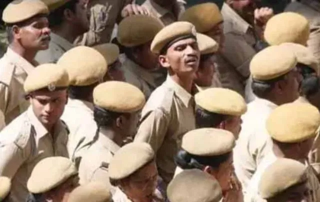 ସରକାର ଶୁଣୁନାହାନ୍ତି ଗୃହରକ୍ଷୀଙ୍କ ଗୁହାରି