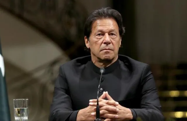 ପାକିସ୍ତାନ ପ୍ରଧାନମନ୍ତ୍ରୀ ଇମ୍ରାନ ଖାନଙ୍କ ବିରୋଧରେ ଲେଖିବାରୁ ସାମ୍ବାଦିକଙ୍କୁ ଉଠାଇନେଲା ପୁଲିସ