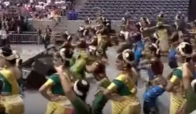 ‘ହାଓଡ଼ି ମୋଦୀ’ କାର୍ଯ୍ୟକ୍ରମରେ ଓଡ଼ିଶୀ ନୃତ୍ୟ, ଏନ୍‌ଆରଜି ଷ୍ଟାଡିୟମ୍‌ରେ ଝୁମିଲେ ଦର୍ଶକ