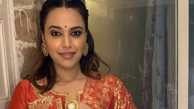 ଠାକୁର ଦର୍ଶନ ବେଳେ ଚୋରି ହୋଇଗଲା ସ୍ୱରାଙ୍କ ଚପଲ, ଭିଡିଓରେ ଦେଖନ୍ତୁ ତା’ପରର ଦୃଶ୍ୟ