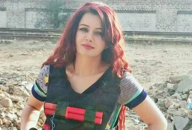 ପୁଣି ନିଜ ଦେହରେ ବୋମା ଖଞ୍ଜି ମୋଦୀଙ୍କୁ ଧମକ ଦେଲେ ପାକିସ୍ତାନୀ ଗାୟିକା