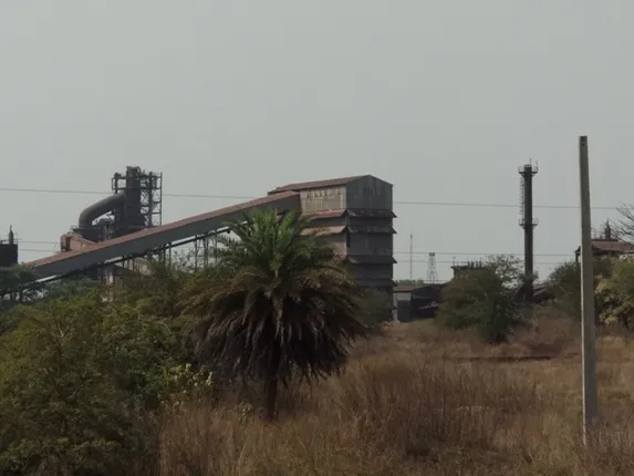 ଝାରସୁଗୁଡ଼ାରେ: ଶିଳ୍ପନଗରୀରରେ ଶିଳ୍ପ ନାହିଁ, କେବଳ ଅଛି ନଗରୀ