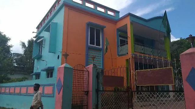 ରଙ୍ଗଶାଳା ପାଇଁ ଦରଦ, ଆଦିବାସୀଙ୍କ ପାଇଁ ନାହିଁ : ମଦ ଗୋଦାମ ପାଇଁ ଉଚ୍ଛେଦ ହେବ ବସ୍ତି