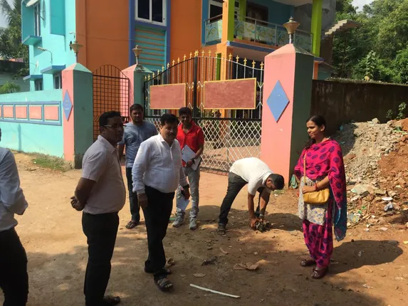 ସରକାରୀ ଜମିରେ ରଙ୍ଗଶାଳା : ସରଜମିନ ତଦନ୍ତ କଲେ ତହସିଲଦାର, କେବେ ଭଙ୍ଗା ହେବ ଏହି ବେଆଇନ ରଙ୍ଗଶାଳା?