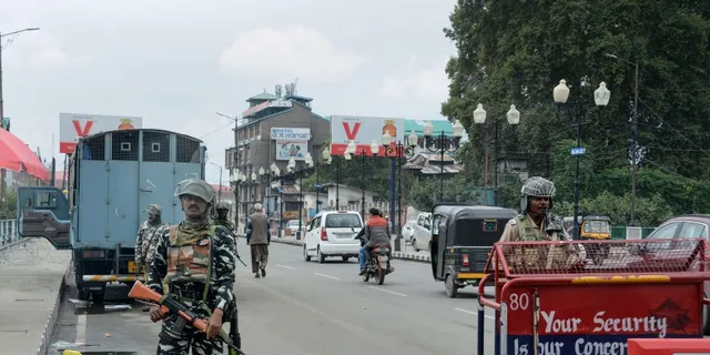 କଶ୍ମୀର ଗସ୍ତରେ ଯିବେ ୩୬ ଜଣ କେନ୍ଦ୍ରମନ୍ତ୍ରୀ, ଧାରା ୩୭୦ ପ୍ରତ୍ୟାହାରର ଉପଯୋଗିତା ସଂପର୍କରେ ଲୋକଙ୍କୁ ବୁଝାଇବେ