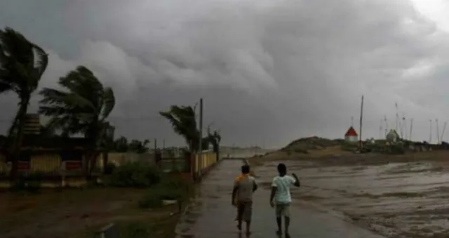 ବଙ୍ଗୋପସାଗରରେ ସୃଷ୍ଟ ଘୂର୍ଣ୍ଣିବଳୟ ଆସନ୍ତା ୨୪ ଘଣ୍ଟା ମଧ୍ୟରେ  ଲଘୁଚାପରେ ପରିଣତ ହେବ; ୨୬ ପର୍ଯ୍ୟନ୍ତ ସମଗ୍ର ରାଜ୍ୟରେ ପ୍ରବଳ ବର୍ଷା ସମ୍ଭାବନା