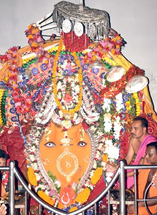 ମା’ ସମଲେଶ୍ବରୀଙ୍କ ରାଜରାଜେଶ୍ବରୀ ବେଶ