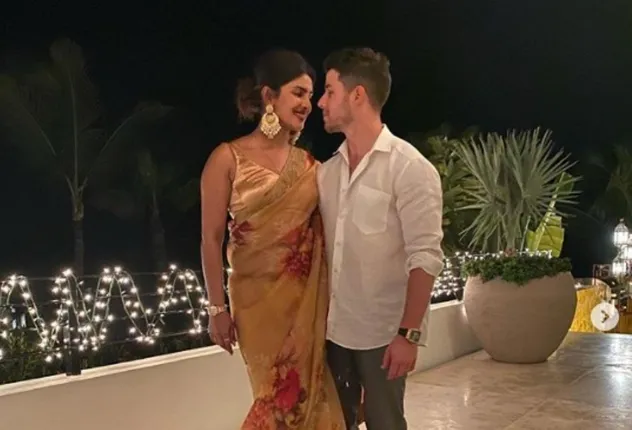 ଆମେରିକାରେ ଦେଶୀ ଅନ୍ଦାଜରେ ଦୀପାବଳି ପାଳନ କଲେ ନିକ୍‌ୟାଙ୍କା