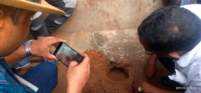 ବାଲିପାଟଣା : ମାଟି ତଳୁ ବାହାରିଲା ଗ୍ୟାସ୍‌, ଗ୍ରାମବାସୀ ଆତଙ୍କିତ