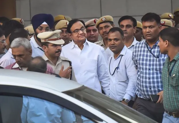 ଆଇଏନଏକ୍ସ ମିଡ଼ିଆ ମାମଲାରେ ଚିଦମ୍ବରମଙ୍କ ସହ ୧୩ ଜଣଙ୍କ ନାମରେ ଚାର୍ଜସିଟ ଦାଖଲ କଲା ସିବିଆଇ