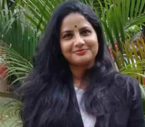 ମହିଳା ଆଇନଜୀବୀଙ୍କ ସନ୍ଦେହଜନକ ମୃତ୍ୟୁ : ଦୁଷ୍କର୍ମ ପରେ ହତ୍ୟା ସନ୍ଦେହ, ପୁରୁଷ ବନ୍ଧୁ ଫେରାର