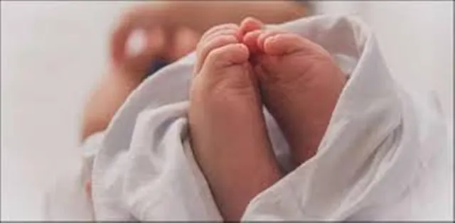 ଚିକିତ୍ସା ଯୋଗାଇଲେନି ଡାକ୍ତର, ଭଦ୍ରକ ଜିଲ୍ଲା ମୁଖ୍ୟ ଚିକିତ୍ସାଳୟ ବାରଣ୍ଡାରେ ଯମଜ ସନ୍ତାନ ଜନ୍ମ ଦେଲେ ଗର୍ଭବତୀ