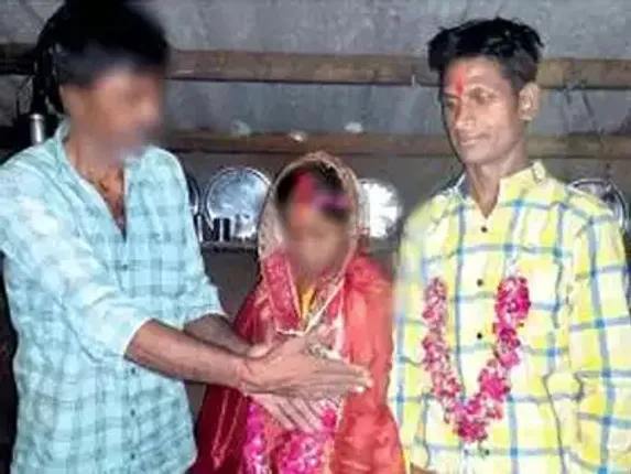 ଅସହ୍ୟ ହେଲା ଦାରିଦ୍ରୢ ତାଡ଼ନା, ୧୦ ବର୍ଷର ଶିଶୁ କନ୍ୟାକୁ ବିକିଲା ବାପା