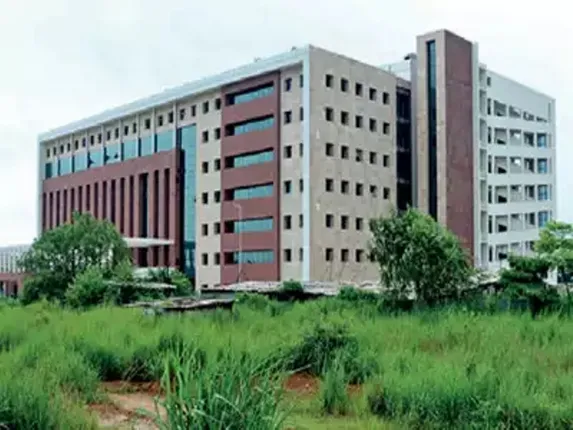 ୫୦ ଜଣ ଛାତ୍ରଛାତ୍ରୀଙ୍କ ସହ ୨୦୨୧-୨୨ରେ ଏମ୍‌ବିବିଏସ୍‌ ପାଠ୍ୟକ୍ରମ ଆରମ୍ଭ କରିବ ଆଇଆଇଟି ଖଡ଼ଗପୁର