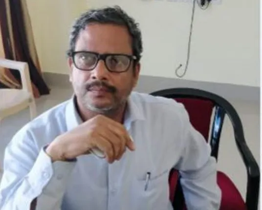 ବେଆଇନ ଖଣି କାରବାର : ଖୋର୍ଦ୍ଧା ଜିଲ୍ଲା ଯୋଜନା ବୋର୍ଡ କିରାଣୀ ଗିରଫ