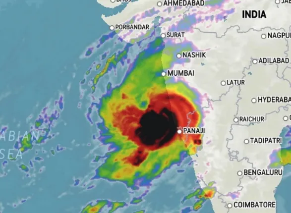 ଉଗ୍ର ହେଲା ସାମୁଦ୍ରିକ ବାତ୍ୟା ‘କିଆର୍‌’; କର୍ଣ୍ଣାଟକ ଓ ମହାରାଷ୍ଟ୍ରରେ ଯୋର୍‌ ପବନ ସହ ପ୍ରବଳ ବୃଷ୍ଟିପାତ ସମ୍ଭାବନା