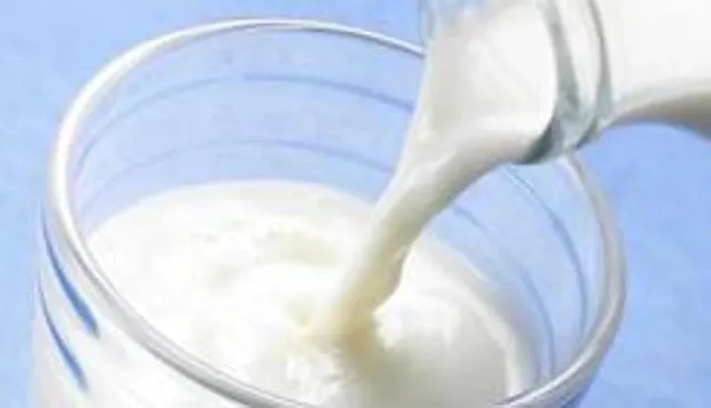 ଦିନକୁ ୨୦ ହଜାର ଲିଟର କ୍ଷୀର ନଷ୍ଟ, ଚିନ୍ତାରେ ଦୁଗ୍ଧ ଚାଷୀ