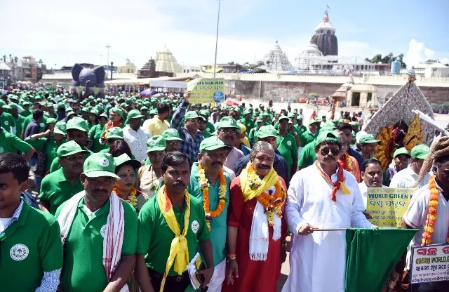 ସବୁଜ ସଂଗ୍ରାମ ପାଇଁ ‘ପ୍ରେରଣା’ର ମହାସଂକଳ୍ପ : ୨୦୩୫ ସୁଦ୍ଧା ଓଡ଼ିଶା ହେବ ବିଶ୍ୱର ସବୁଜ ରାଜଧାନୀ, ବର୍ଷକ ଭିତରେ ୧ କୋଟି ବୃକ୍ଷରୋପଣ ପାଇଁ ଲକ୍ଷ୍ୟ ଧାର୍ଯ୍ୟ