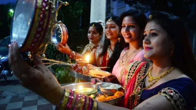 ଉତ୍ତରପ୍ରଦେଶର ଏହି ଗାଁରେ କର୍‌ଓ୍ଵା ଚୌଥ୍‌ ପାଳନ କରନ୍ତି ନାହିଁ ବିବାହିତା ମହିଳା, ଜାଣନ୍ତୁ କାରଣ