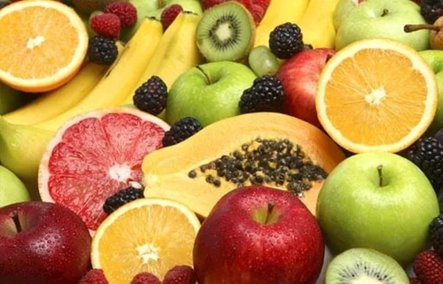 ଖାଲି ପେଟରେ ଖାଆନ୍ତୁ ନାହିଁ ଏହି ୪ଟି ଜିନିଷ, ହୋଇପାରନ୍ତି ଅନେକ ସମସ୍ୟାର ଶିକାର