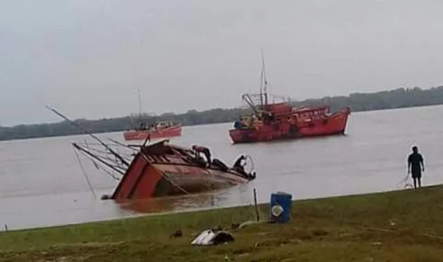 ମାଛ ଧରିବାକୁ ଯାଇଥିବାବେଳେ ଗଭୀର ସମୁଦ୍ରରେ ଓଲଟିଲା ଡଙ୍ଗା, ଜଣେ ଧୀବର ନିଖୋଜ