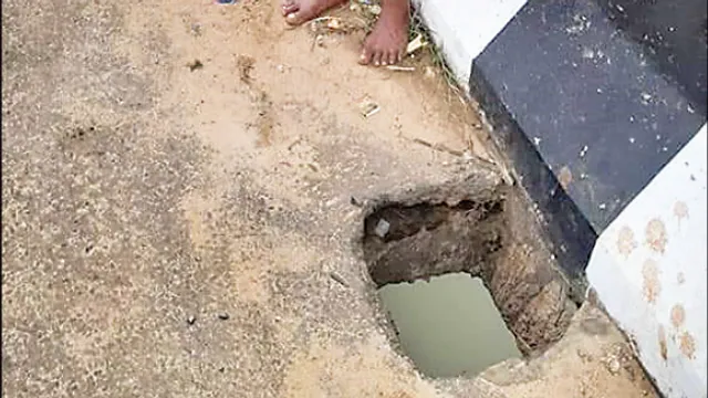 ହଂସପାଳ ନିକଟ‌ରେ ପୁରୀ କେନାଲ ଉପର ପୋଲ ଆଁ କରିଛି, ବିପଦରେ ଯାତ୍ରୀ