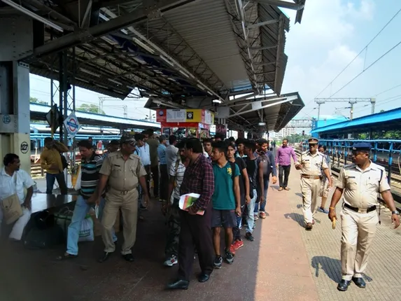 ‌‌ଟ୍ରେନ୍‌ରେ ଯବାନ୍‌ ପରୀକ୍ଷାର୍ଥୀଙ୍କ ଦାଦାଗିରି, ୨୨ ଘଣ୍ଟା ଯନ୍ତ୍ରଣା ଭେଗିଲେ ଯାତ୍ରୀ