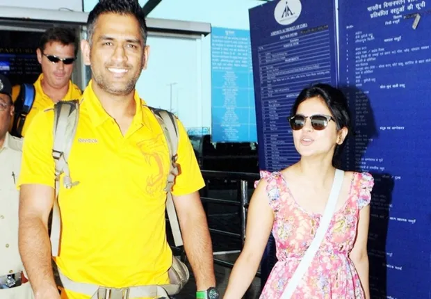 ଧୋନିଙ୍କ ଅବସର ଆଲୋଚନାକୁ ସାକ୍ଷୀଙ୍କ ତୀବ୍ର ସମାଲୋଚନା: ‘ଲକ୍‌ଡାଉନ୍ ପାଇଁ କିଛି‌ ଲୋକଙ୍କ ମତିଭ୍ରମ ହୋଇଯାଇଛି’