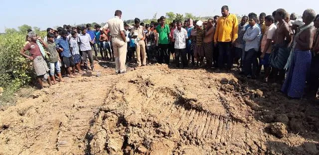 ହାଟଡିହି : ମାଟି ତଳୁ ମିଳିଲା ପୁଳାପୁଳା ଔଷଧ