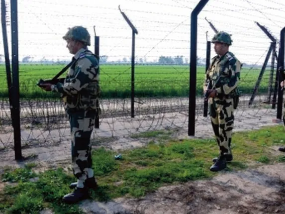 ଗନ୍ଦରବଲରେ ସୁରକ୍ଷା ବଳ ଓ ଆତଙ୍କବାଦୀ ମଧ୍ୟରେ ଏନ୍‌କାଉଣ୍ଟର୍‌, ୨ ଆତଙ୍କବାଦୀ ନିହତ