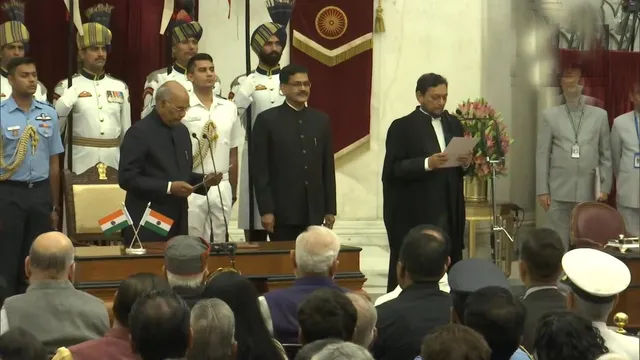 ଭାରତର ୪୭ତମ ପ୍ରଧାନ ବିଚାରପତି ଭାବେ ଶପଥ ଗ୍ରହଣ କଲେ ଜଷ୍ଟିସ୍‌ ଶରଦ ଅରବିନ୍ଦ ବୋବ୍‌ଡ଼େ