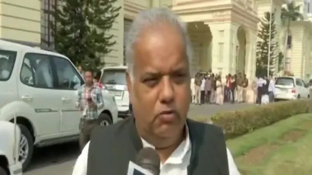 ୧୬୬ ଗ୍ରୁପ୍‌-ଡି ବଦବୀ ପାଇଁ ୫ ଲକ୍ଷ ଦରଖାସ୍ତ; ବିହାର ମନ୍ତ୍ରୀ କହିଲେ- ସରକାର କ’ଣ କରି ପାରିବେ