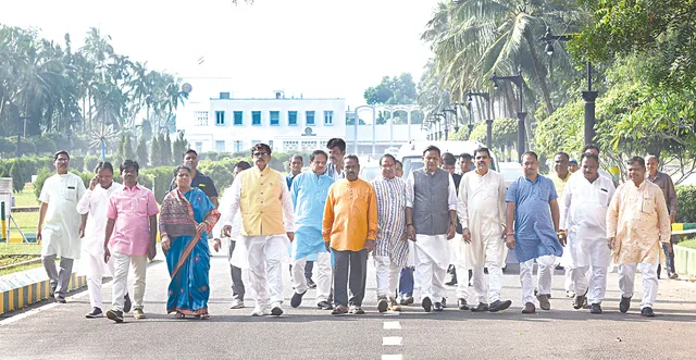 ଗୃହକୁ ଫେରିଲେ ବିଜେପି ବିଧାୟକ