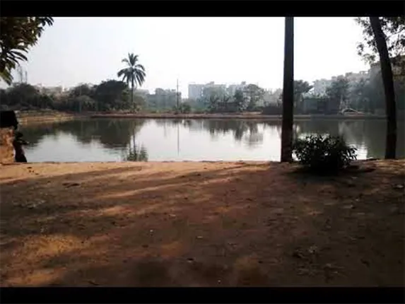 ନୂଆପଲ୍ଲୀ ଜଳାଶୟକୁ ନେଇ ବଢ଼ୁଛି ବିବାଦ, ଗ୍ରାମ କମିଟି ଦୁଇ ଭାଗ