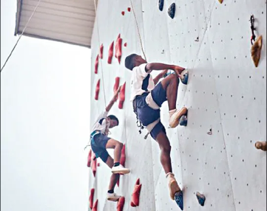 ଆଇଏମ୍‌ଏଫ୍‌କୁ ୭୯ ଲକ୍ଷ, କାହା ସ୍ବାର୍ଥରେ ସ୍ପୋର୍ଟସ କ୍ଲାଇମ୍ବିଂ ୱାଲ୍‌