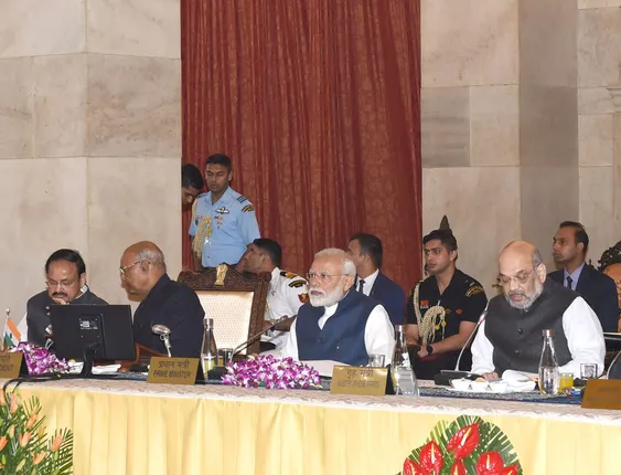 ରାଜ୍ୟପାଳମାନଙ୍କ ୫୦ତମ ବାର୍ଷିକ ସମ୍ମିଳନୀ : ସଂଘୀୟ ବ୍ୟବସ୍ଥା ସୁଦୃଢ଼ କରିବାରେ ରାଜ୍ୟପାଳଙ୍କ ଭୂମିକା ଗୁରୁତ୍ୱପୂର୍ଣ୍ଣ - ପ୍ରଧାନମନ୍ତ୍ରୀ