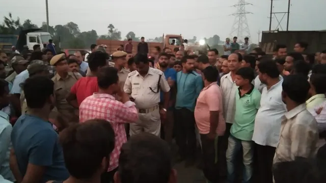 ପ୍ରସନ୍ନ ପଣ୍ଡା ଛକ: ପୁଣି ଜଣେ ଶିକ୍ଷୟିତ୍ରୀଙ୍କୁ ଟ୍ରକ ଚାପିଦେଲା, ଉତ୍ତେଜନା ଓ ରାସ୍ତାରୋକ