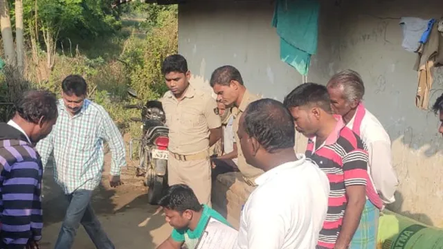 ପାରିବାରିକ କଳହ ଯୋଗୁଁ ବେକରେ ଶାଢ଼ି ଲଗାଇ ଜୀବନ ହାରିଲେ ବିବାହିତ ଯୁବକ