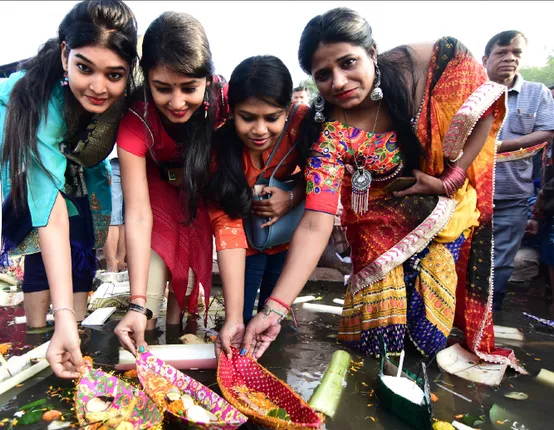 ମେଲାଣି ନେଲା କାର୍ତ୍ତିକ, ଆ କା ମା ବୈ, ପାନ ଗୁଆ ଥୋଇ...