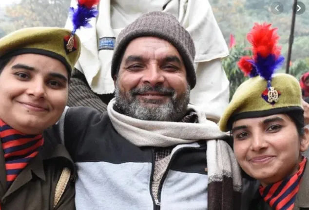 ଏକା ସାଙ୍ଗରେ ପୁଲିସରେ ଭର୍ତ୍ତି ହେଲେ ଚାଷୀଙ୍କ ଦୁଇଝିଅ ଓ ପୁଅ