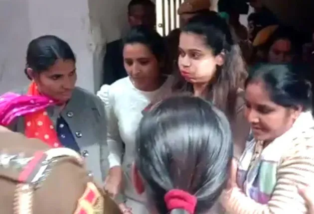 ପୂର୍ବତନ ପ୍ରଧାନମନ୍ତ୍ରୀ ପଣ୍ଡିତ ଜବାହରଲାଲ ନେହେରୁଙ୍କୁ ନେଇ ବିବାଦୀୟ ବୟାନ ଦେଇଥିବା ପାୟଲ ରୋହତଗୀଙ୍କୁ ମିଲିଲା ଜାମିନ