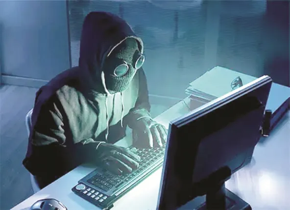 କୋମନାରେ ସାଇବର ଠକେଇ, ଟଙ୍କାଏ ଦେଇ ଲକ୍ଷାଧିକ ଲୁଟିନେଲେ