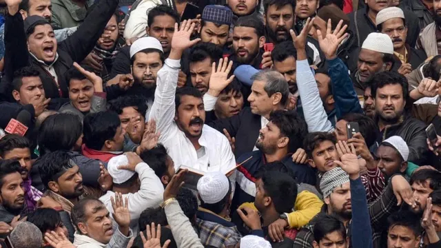 ଭୀମ୍‌ ଆର୍ମି ମୁଖ୍ୟ ଚନ୍ଦ୍ରଶେଖର ଆଜାଦଙ୍କୁ ହାଜତକୁ ନେଲା ପୁଲିସ